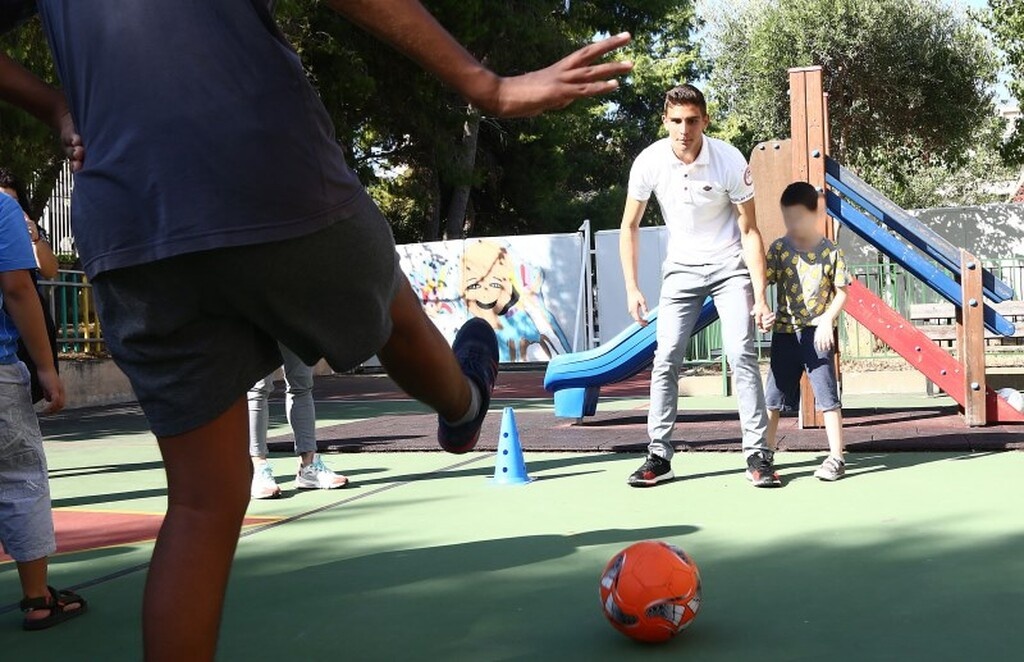 Ολυμπιακός: Μοίρασαν χαμόγελα (photos)