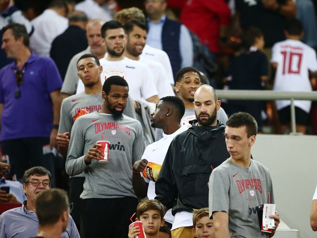 Ολυμπιακός: Η ξεχωριστή συζήτηση Μπλατ-Μαρτίνς (video+photos)