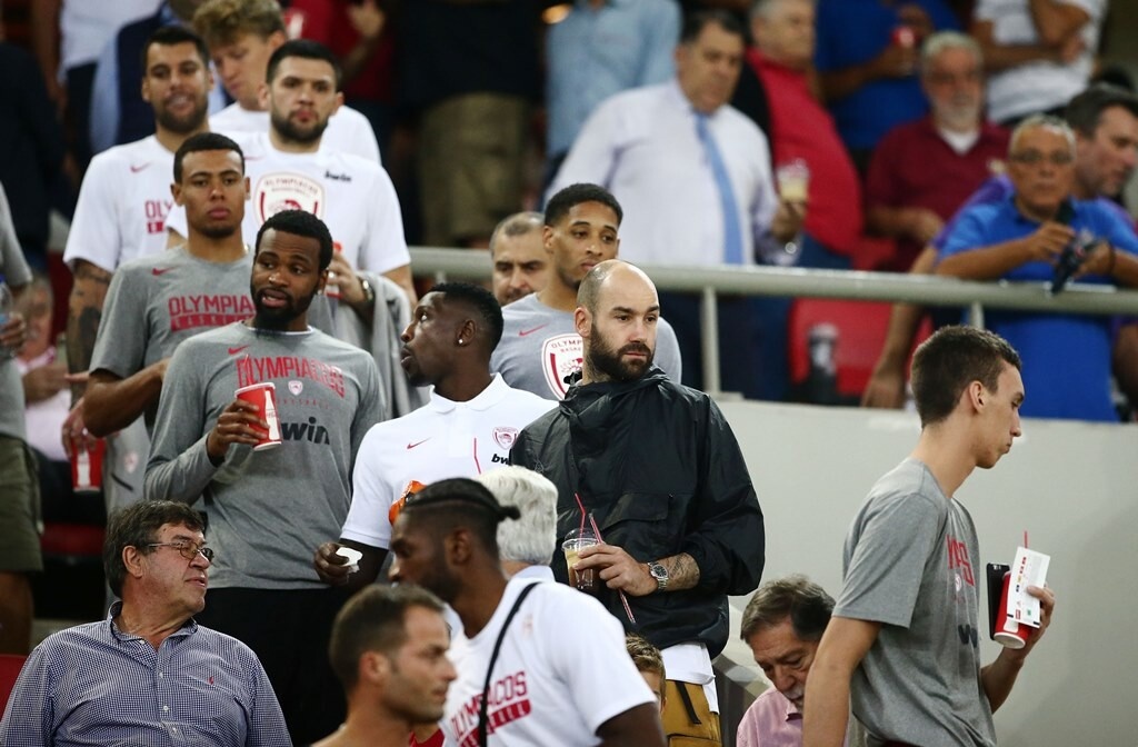 Ολυμπιακός: Η ξεχωριστή συζήτηση Μπλατ-Μαρτίνς (video+photos)