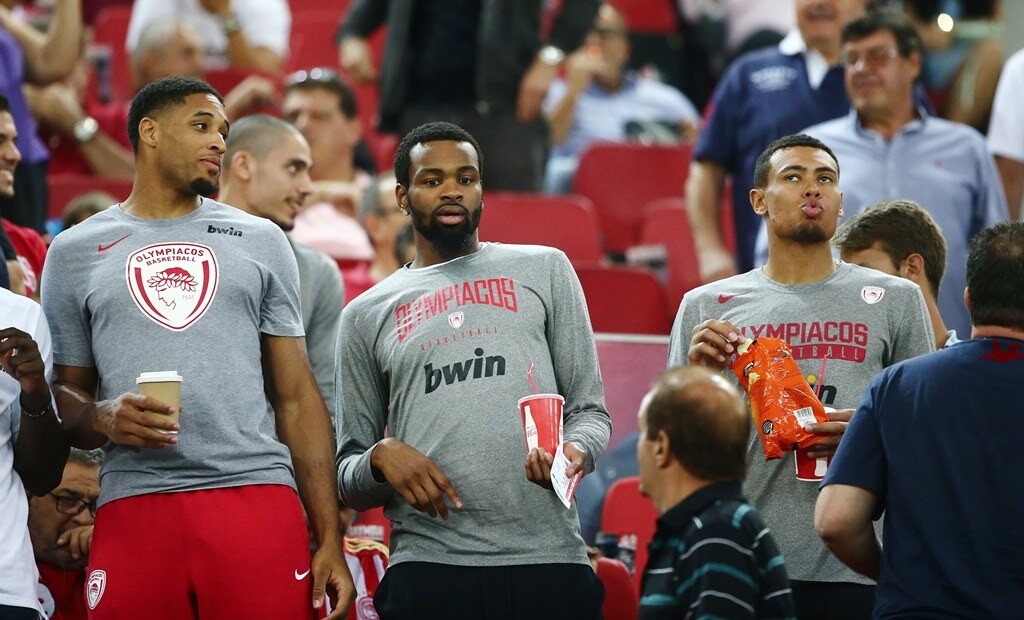 Ολυμπιακός: Η ξεχωριστή συζήτηση Μπλατ-Μαρτίνς (video+photos)