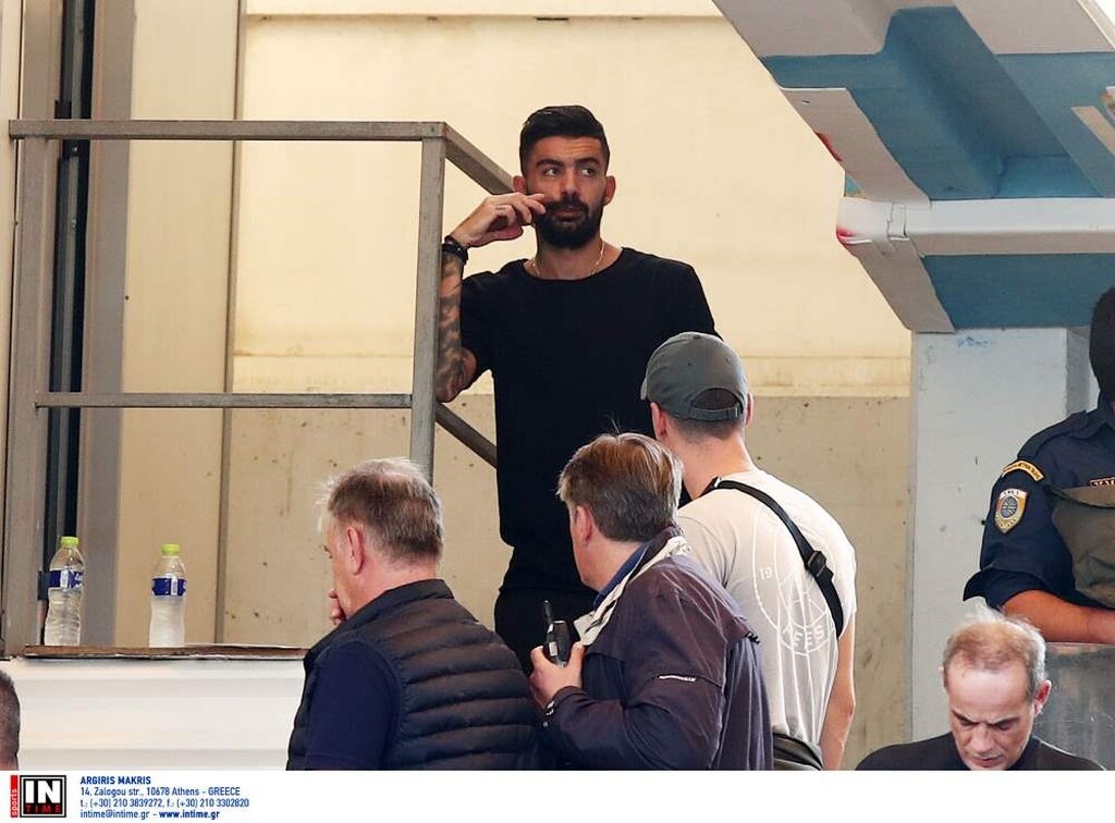 ΑΕΚ-ΠΑΟΚ: Το καυτό ΟΑΚΑ, ο πρώην «ασπρόμαυρος» και η απουσία του Σαββίδη (photos)