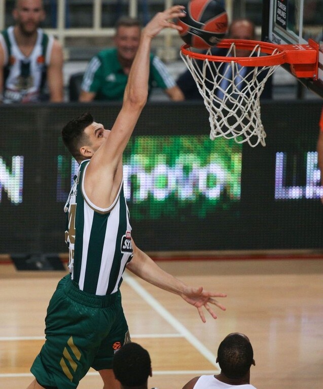 Παναθηναϊκός ΟΠΑΠ-Ερυθρός Αστέρας: Η «πτήση» του Μήτογλου (video+photos)