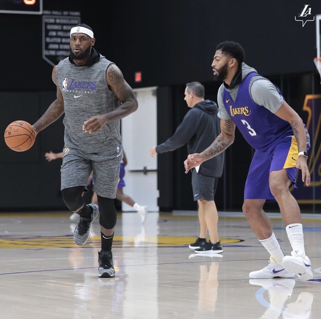 NBA: Τα σχέδια των Λέικερς για τη νέα σεζόν (photos+video)