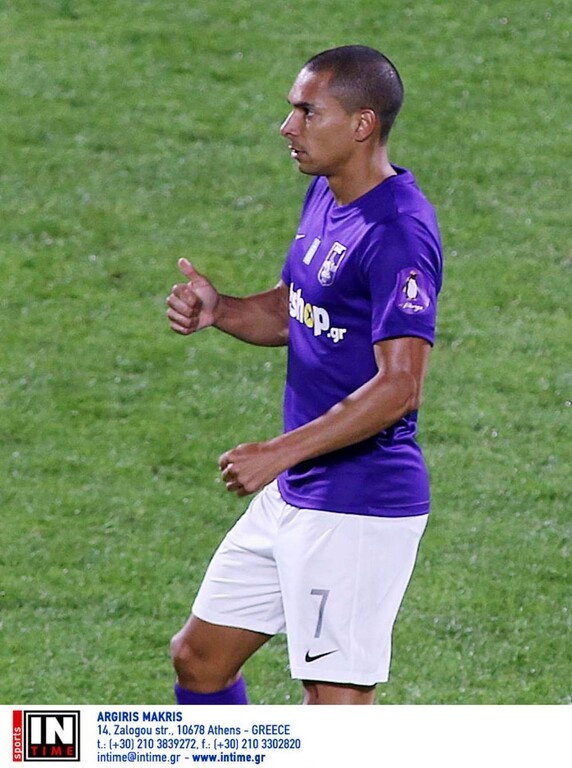 Άρης-Ολυμπιακός: Το ξέσπασμα του Ντιγκινί έβαλε «φωτιά» στο Βικελίδης! (photos)