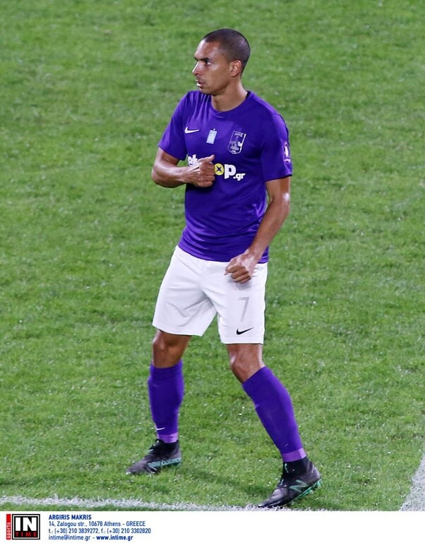 Άρης-Ολυμπιακός: Το ξέσπασμα του Ντιγκινί έβαλε «φωτιά» στο Βικελίδης! (photos)