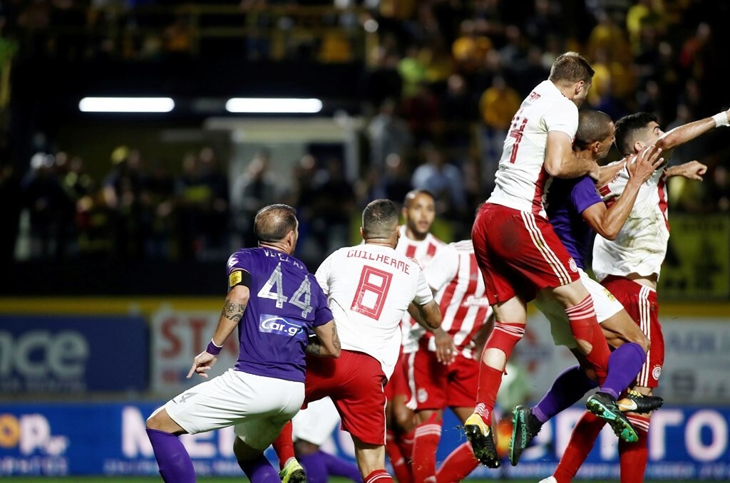 Άρης-Ολυμπιακός: Το πέναλτι στον Ντιγκινί που έβγαλε… μάτια (photos)