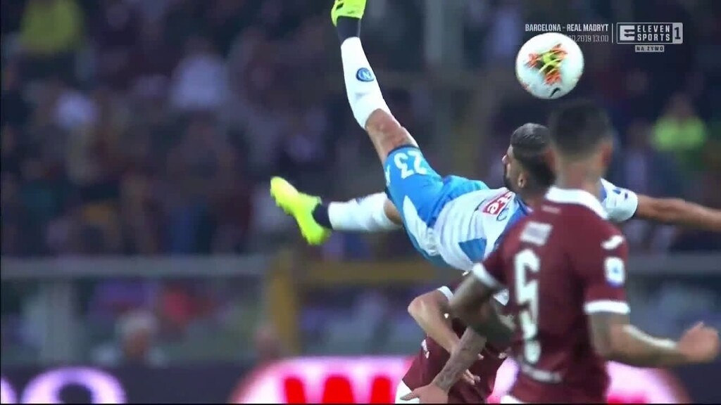 Σοκαριστικός τραυματισμός στο Νάπολι-Τορίνο (photos+video)