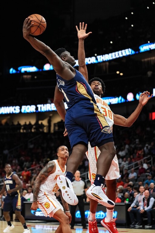 NBA: Τρελαίνει κόσμο στην pre season ο Ζάιον (photos+video)