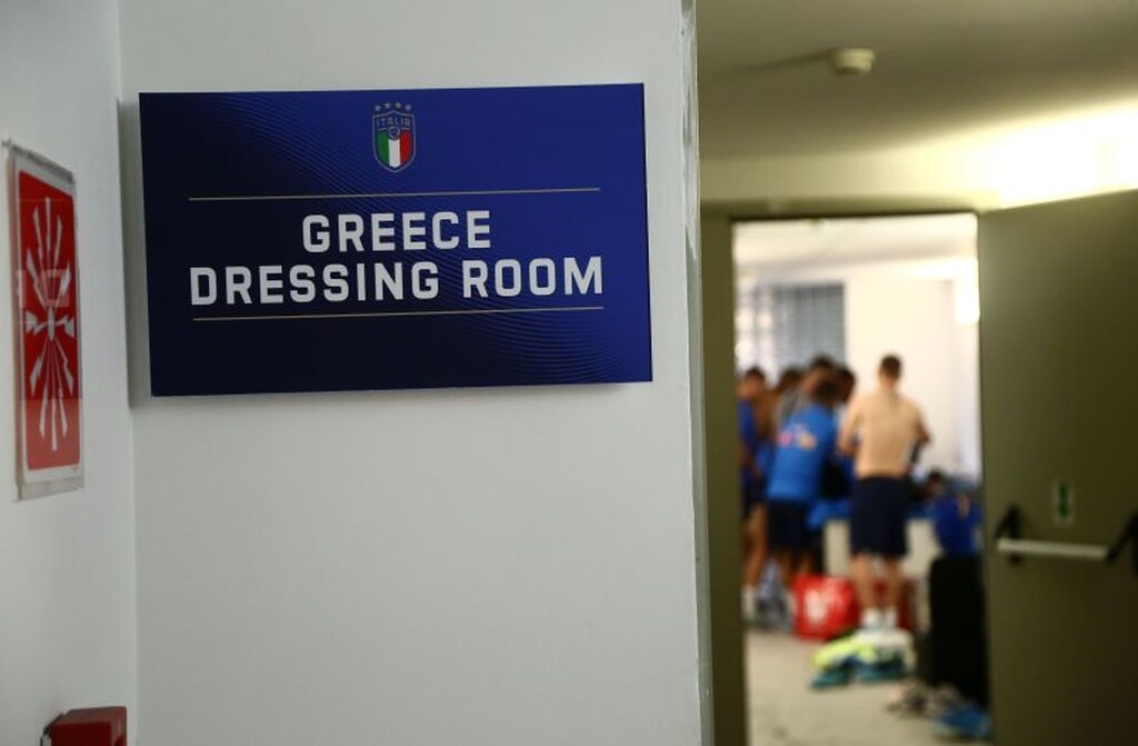Οι παίκτες ήδη φαίνεται να γνωρίζουν αλλά σίγουρα θα μάθουν στα αποδυτήρια λίγο πριν τον αγώνα