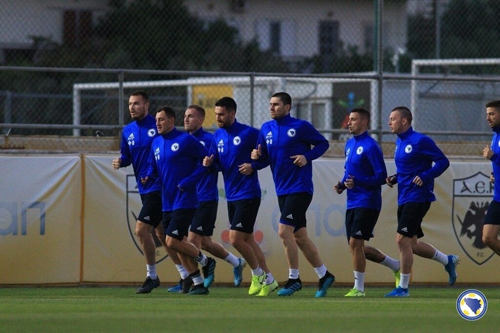 Προπονήθηκε στα Σπάτα η Βοσνία (photos)