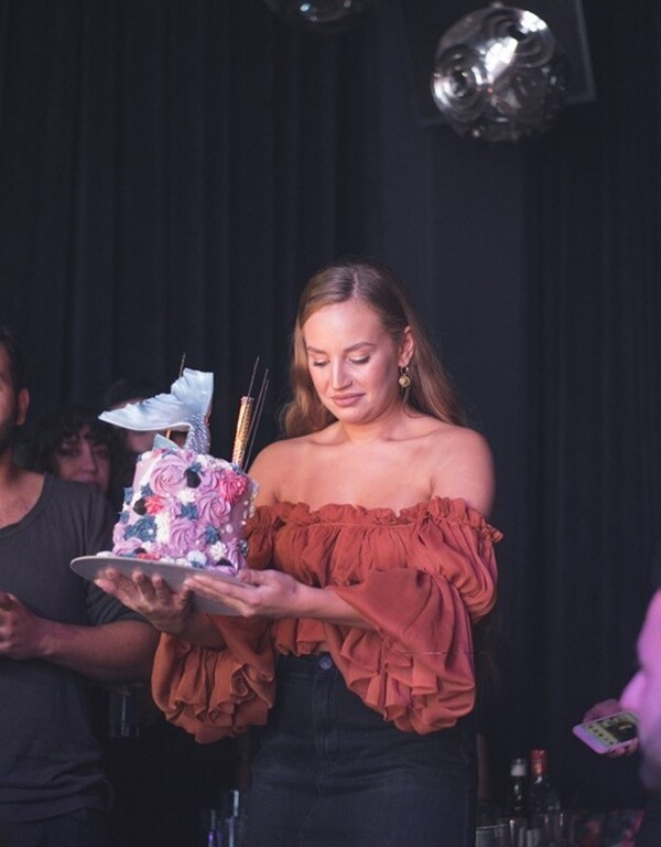 Τα γενέθλια της Ανδρομάχης και οι επώνυμες παρουσίες στο Wish Theatre