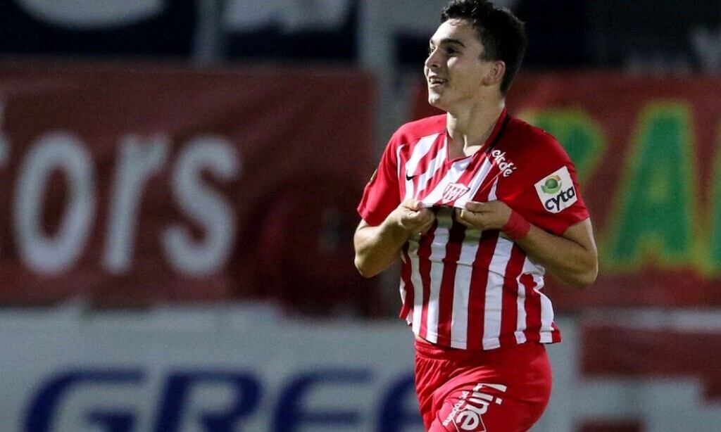 Ιωάννη Κωστή! Τον Κύπριο άσο που από τη Δευτέρα (14/10) είναι στην Ελλάδα και τα έχει βρει σε όλα με τον Ολυμπιακό.