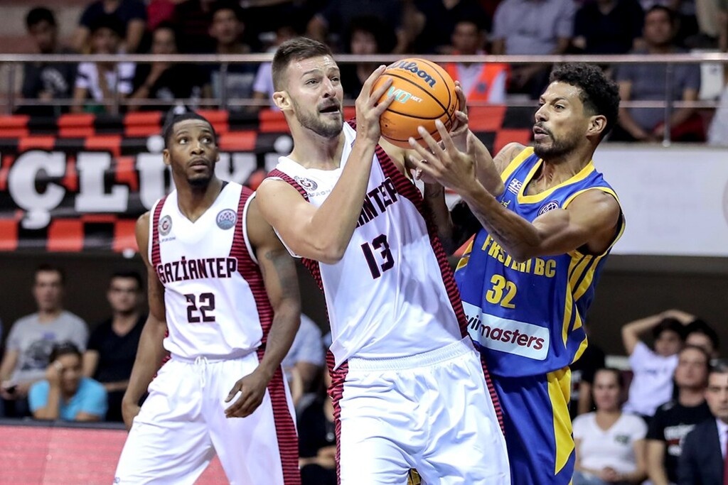 Γκαζιαντέπ-Περιστέρι 64-70: Επιστροφή με το «δεξί» (photos)