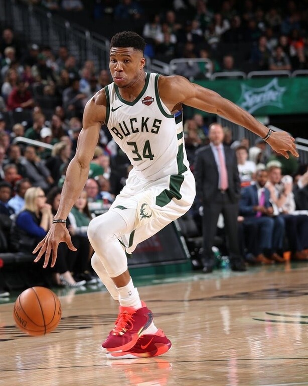 NBA: Τρελαίνουν κόσμο Γιάννης και Μπακς (photos+videos)
