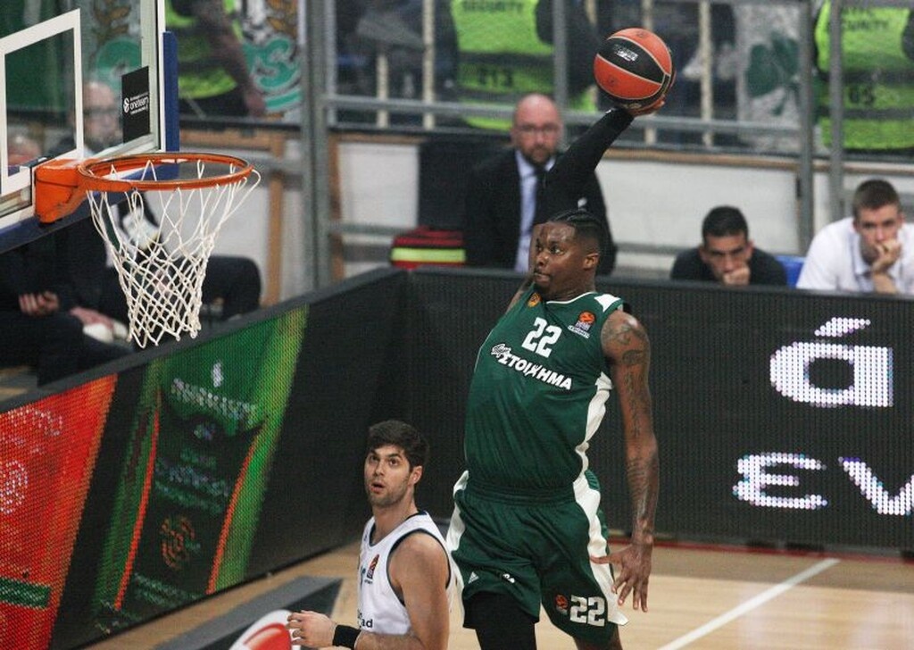 Πρόκειται, λοιπόν, για τον Κένι Γκάμπριελ! Ο Αμερικανός έπαιξε στον Παναθηναϊκό από το 2016 ως το 2018 και πήρε δυο πρωταθλήματα κι ένα κύπελλο, ενώ πέρσι έπαιξε στην Turk Telecom.