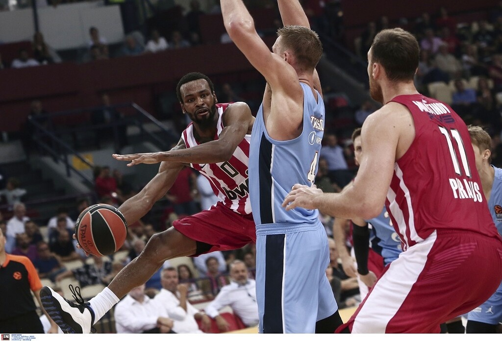 Ολυμπιακος – Ζενίτ 68-77 (64-64κ.α.): Δεν εκμεταλλεύτηκε το «δώρο» και του… έκλεισε το «σπίτι»