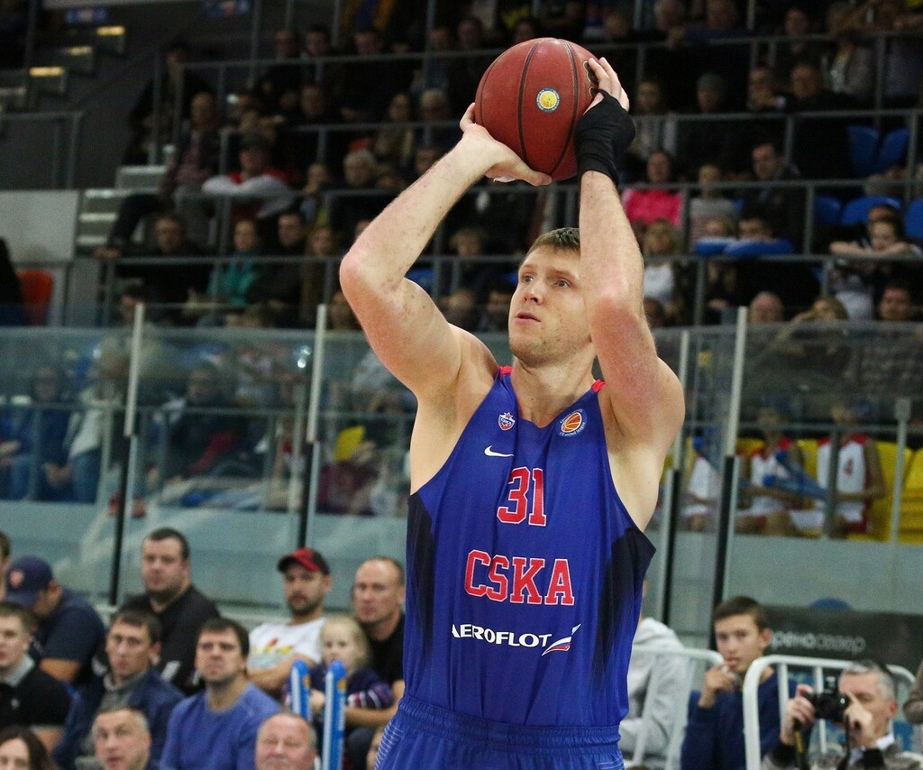 Euroleague: Βίκτορ Χριάπα ο πρώτος υποψήφιος για την ομάδα της δεκαετίας (videos+photos)