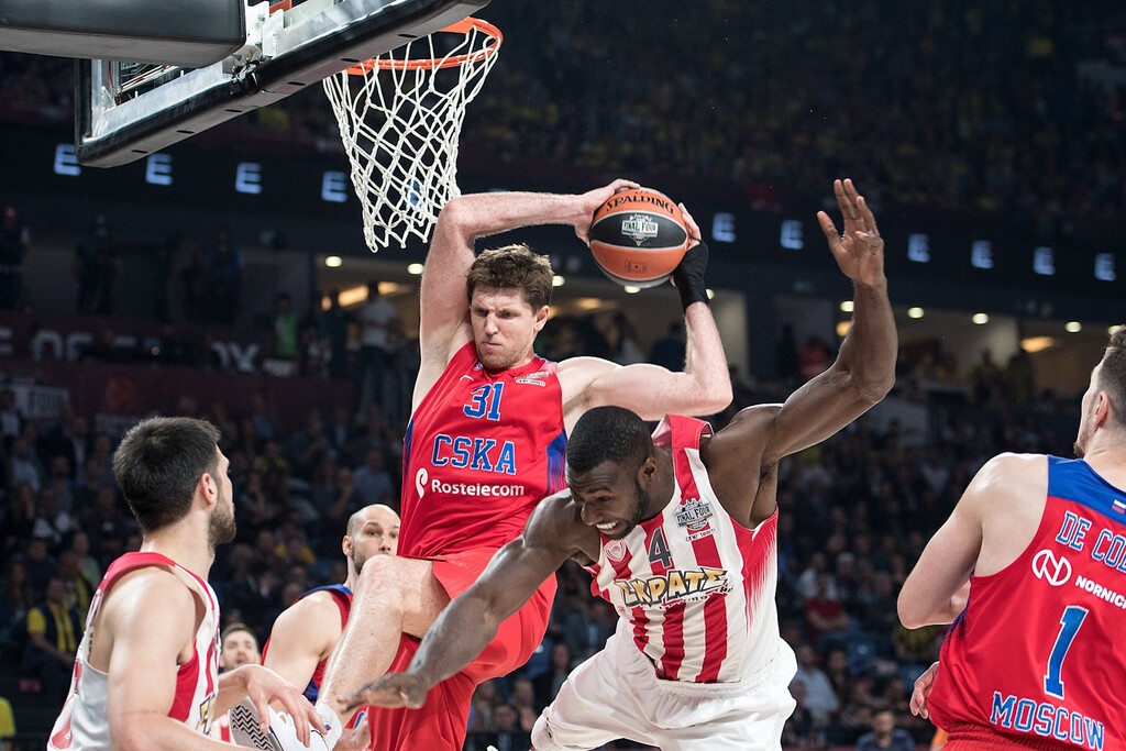 Euroleague: Βίκτορ Χριάπα ο πρώτος υποψήφιος για την ομάδα της δεκαετίας (videos+photos)