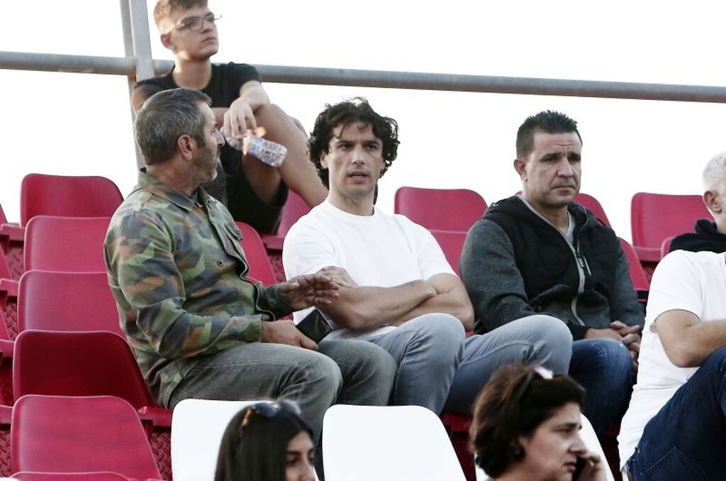 Ολυμπιακός – Μπάγερν: «Φρίκαρε» και ο Φαν’τ Σχιπ με όσα είδε στο Ρέντη! (photos)