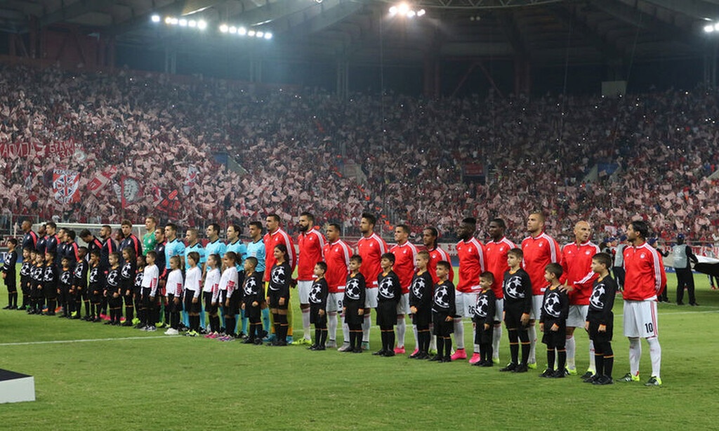 Ο Ολυμπιακός υποδέχεται την Μπάγερν στο Φάληρο και εδώ και αρκετές ημέρες τα επιτελεία των δυο ομάδων έχουν πάρει «φωτιά» ανεβάζοντας συνεχόμενα posts στα social media των συλλόγων για το παιχνίδι.