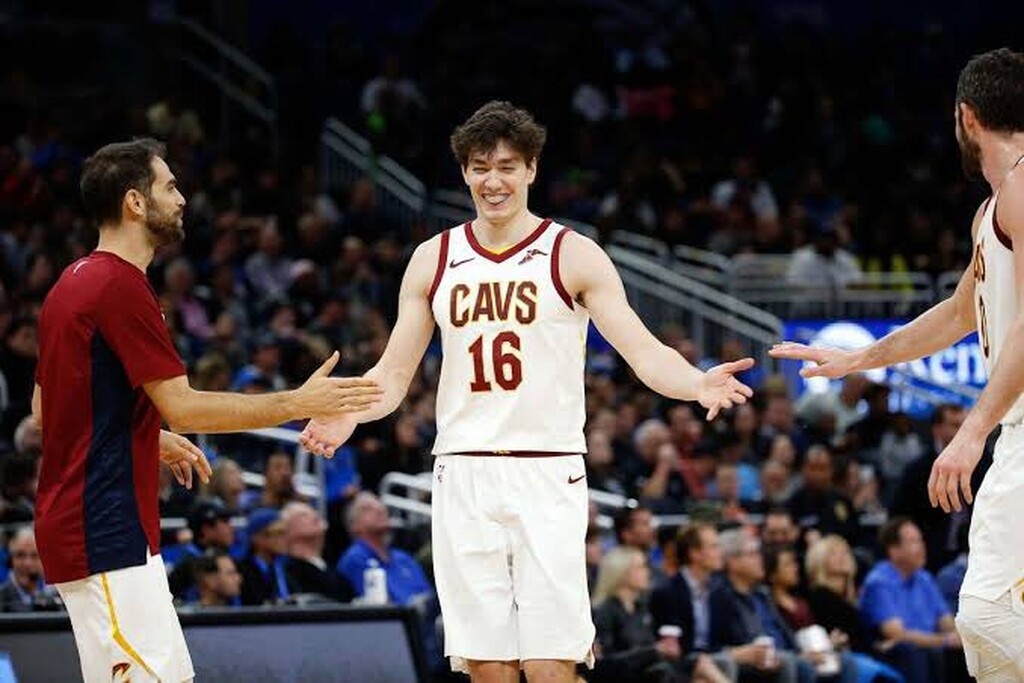 NBA: Νέο συμβόλαιο με Καβς ο Οσμάν (photos+video)