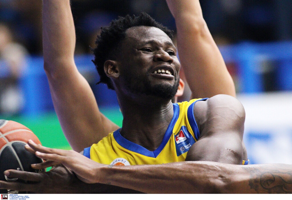 Περιστέρι-Λαύριο 88-62: Συνεχίζει ακάθεκτο (photos)