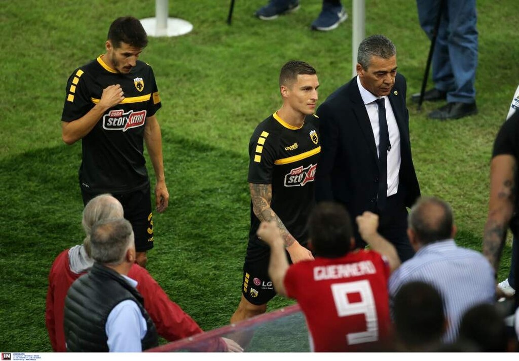 Ολυμπιακός-ΑΕΚ: Χαμός με Βράνιες, ξέσπασε το «Γ. Καραϊσκάκης»! (photos)