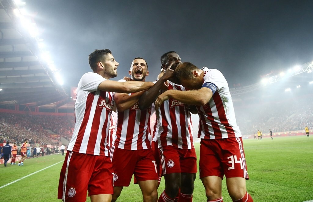 Ολυμπιακός-ΑΕΚ 2-0: «Ερυθρόλευκο» το ντέρμπι και επιστροφή στην κορυφή! (photos)