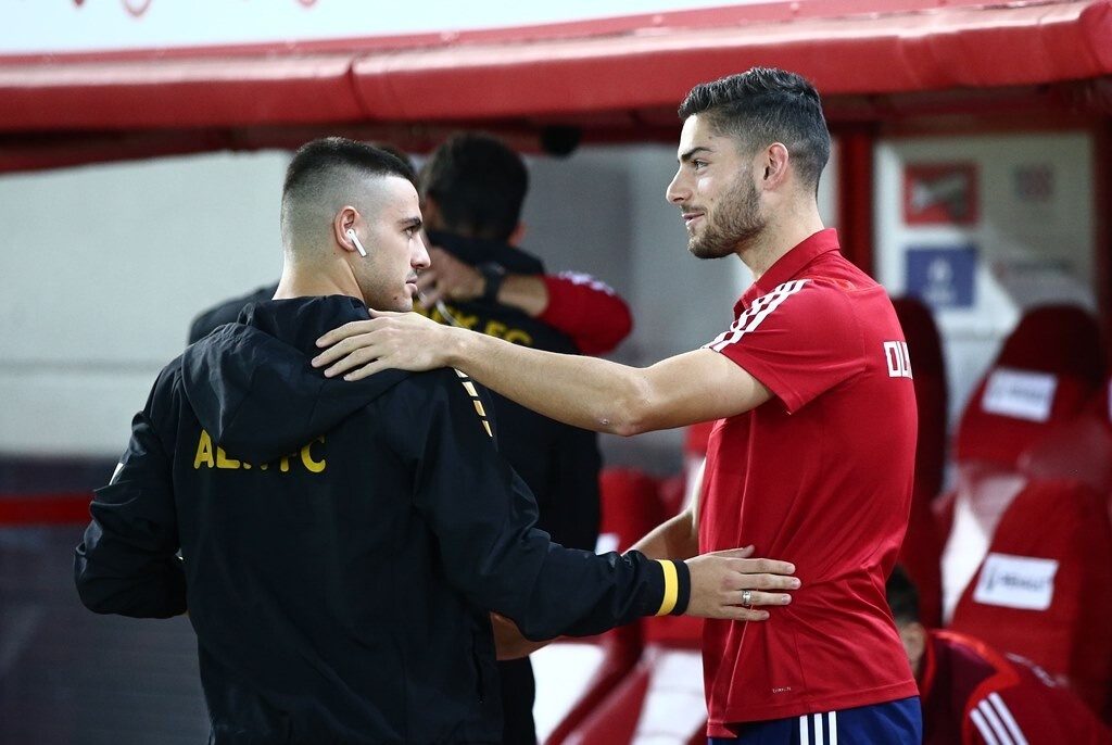 Ολυμπιακός-ΑΕΚ: Η άφιξη των «Κιτρινόμαυρων» (photos)