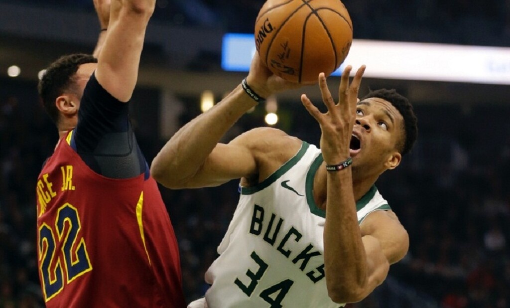 NBA: Επιστροφή στις νίκες για Μπακς (video+photos)