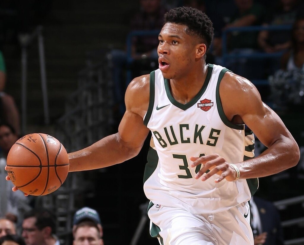 NBA: Επιστροφή στις νίκες για Μπακς (video+photos)