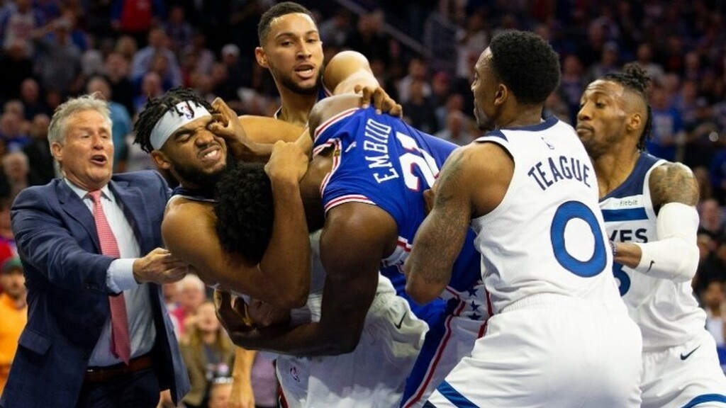 NBA: Απίστευτο ξύλο στο παρκέ! (photos+video)