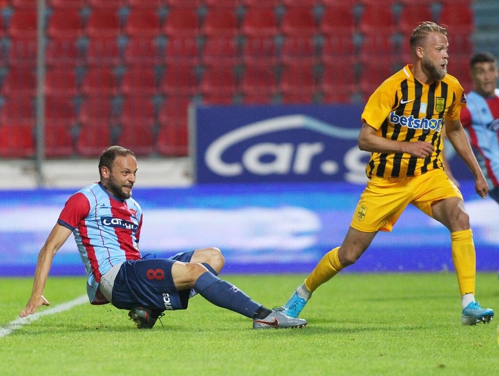 Πανιώνιος-Άρης: Στο νοσοκομείο ο Μαξίμοβιτς (photos)