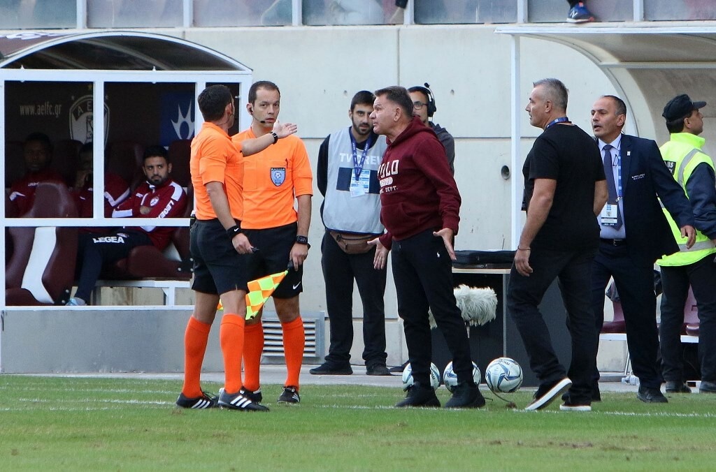 ΑΕΛ: Η στιγμή του «ντου» του Κούγια στον Κομίνη (photos+video)