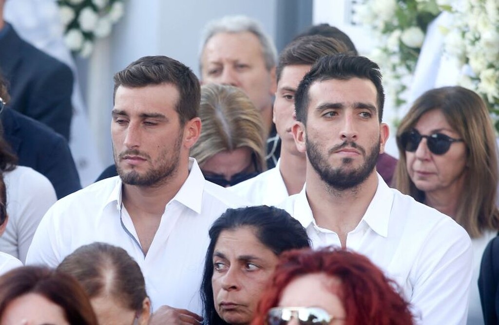Αδαμάντιος Μαντής: Θρήνος στο τελευταίο «αντίο» του άτυχου πολίστα