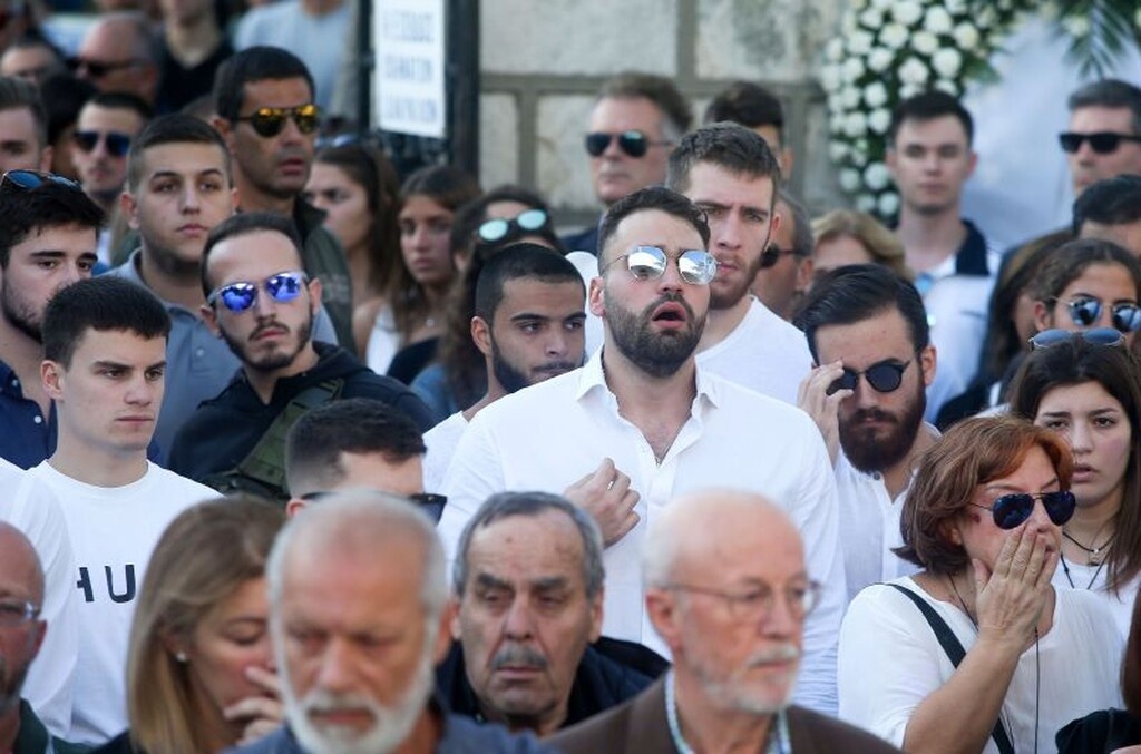 Αδαμάντιος Μαντής: Θρήνος στο τελευταίο «αντίο» του άτυχου πολίστα