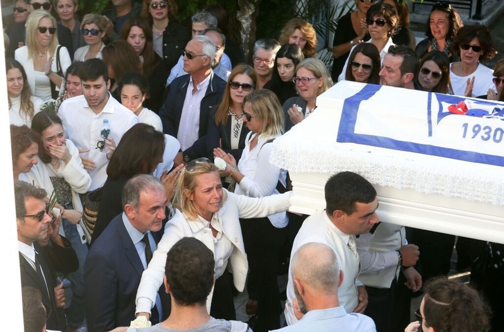Αδαμάντιος Μαντής: Θρήνος στο τελευταίο «αντίο» του άτυχου πολίστα