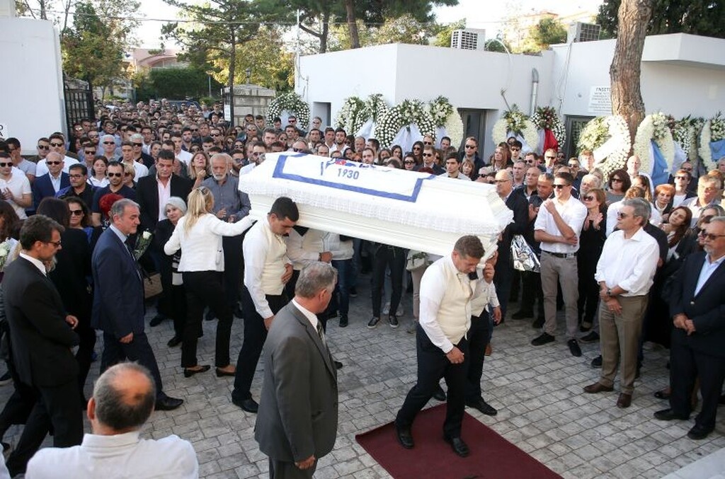 Αδαμάντιος Μαντής: Θρήνος στο τελευταίο «αντίο» του άτυχου πολίστα
