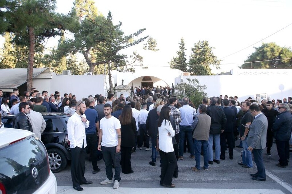 Αδαμάντιος Μαντής: Θρήνος στο τελευταίο «αντίο» του άτυχου πολίστα