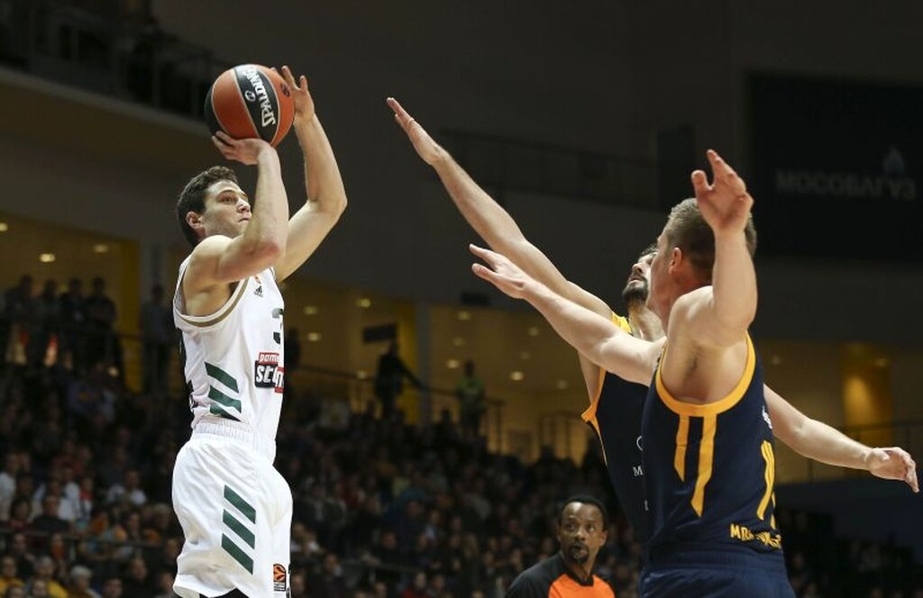 Ο Αμερικανός... σκοράρει όπως θέλει και έχει τρελάνει τους φίλους του Παναθηναϊκού.