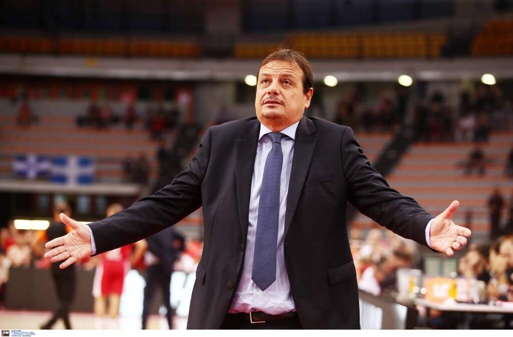 Ολυμπιακός: «Παγωμένο» το ΣΕΦ, μόλις 3.000 κόσμος με Εφές! (photos)