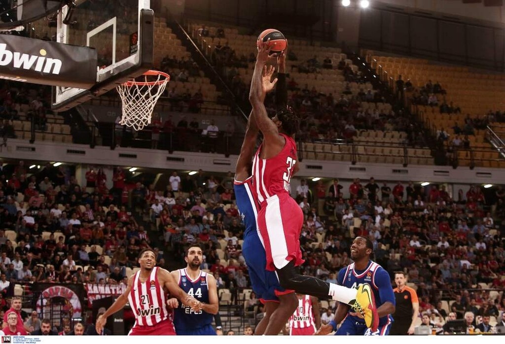 Ολυμπιακός: «Παγωμένο» το ΣΕΦ, μόλις 3.000 κόσμος με Εφές! (photos)