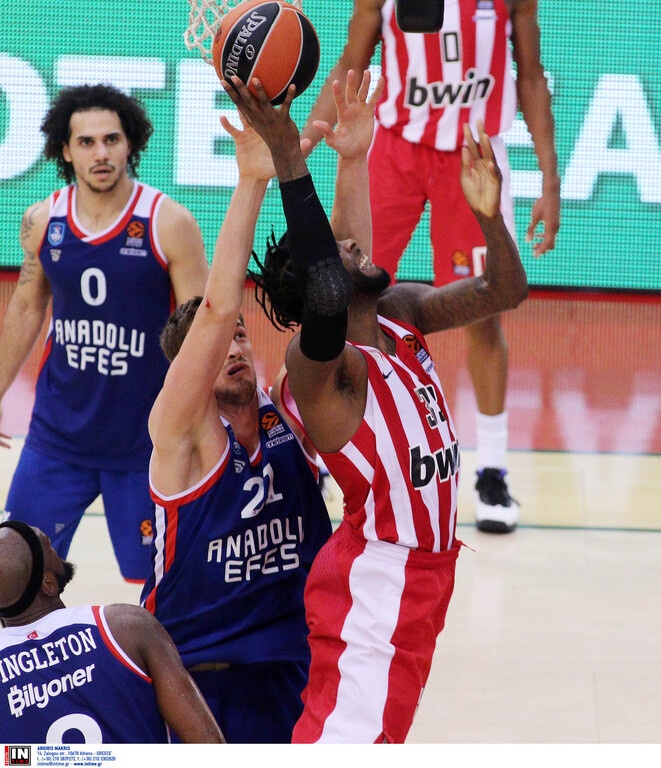 Ολυμπιακός-Αναντολού Εφές 67-86: Ο κατήφορος συνεχίζεται (photos)