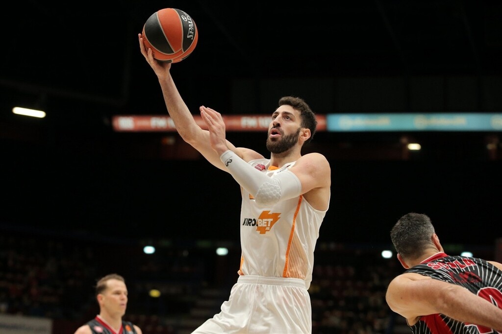 Αρμάνι Μιλάνο-Μπασκόνια 81-74: Νίκη και ιταλική πρωτιά (photos)