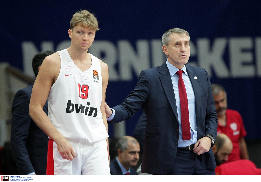 Ολυμπιακός: Τέλος ο Κουζμίνσκας που μετακομίζει στη Ρωσία (photos)