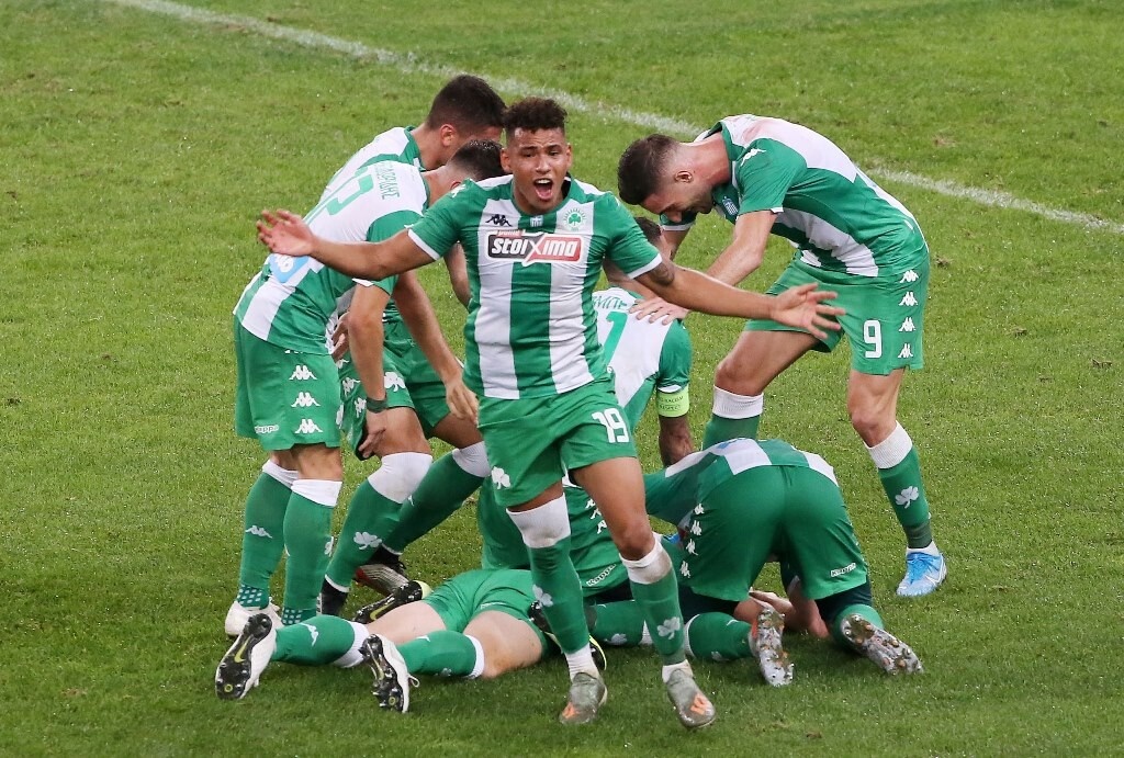 Παναθηναϊκός-ΑΕΚ: Ο Κολοβέτσιος ξέρανε την... πρώην και ξέσπασε (photos)