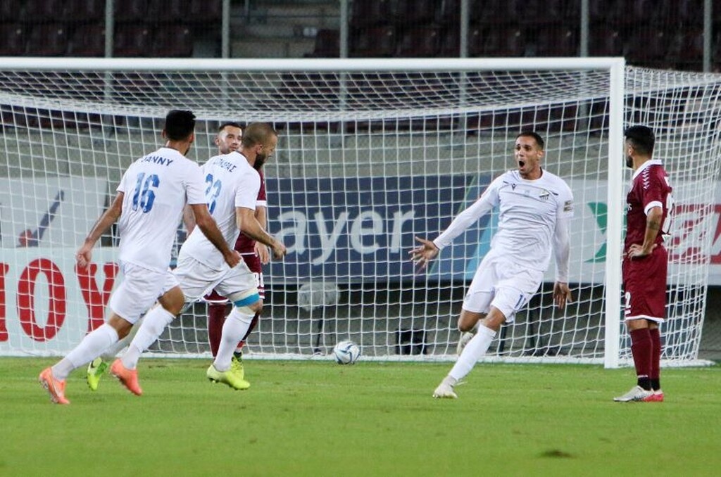 Super League: Η βαθμολογία μετά τη 10η αγωνιστική (photos)