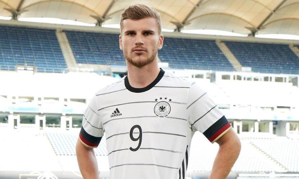 Γερμανία: Απίθανη γκάφα στις φανέλες των παικτών (photos)