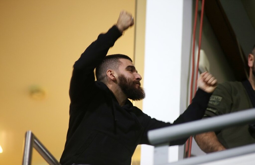 Ξεκάθαρη δείχνει να είναι ούτως ή άλλως η επιθυμία του συλλόγου, όπως φάνηκε και από την τοποθέτηση που έκανε ο Γιώργος Σαββίδης.