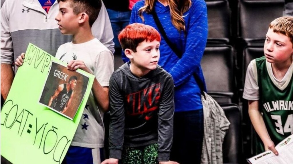 NBA: Δεν υπάρχει αυτό το πλακάτ για τον Γιάννη! (photos)